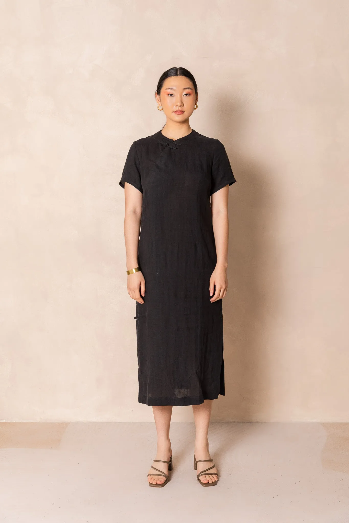 Classic Linen Cheongsam Dress in Black