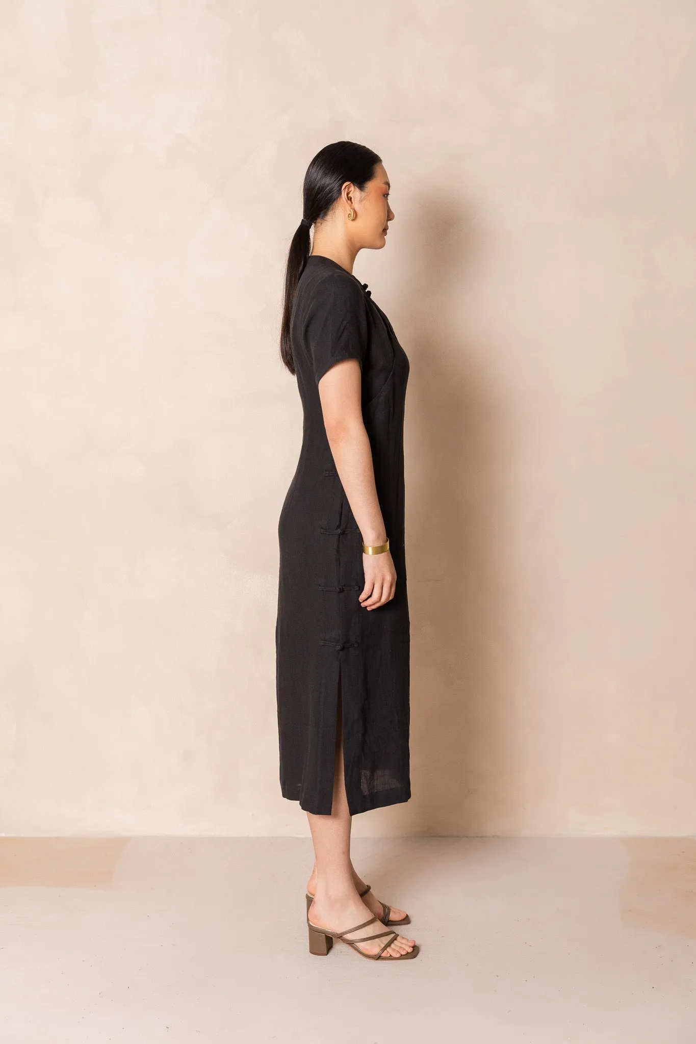 Classic Linen Cheongsam Dress in Black