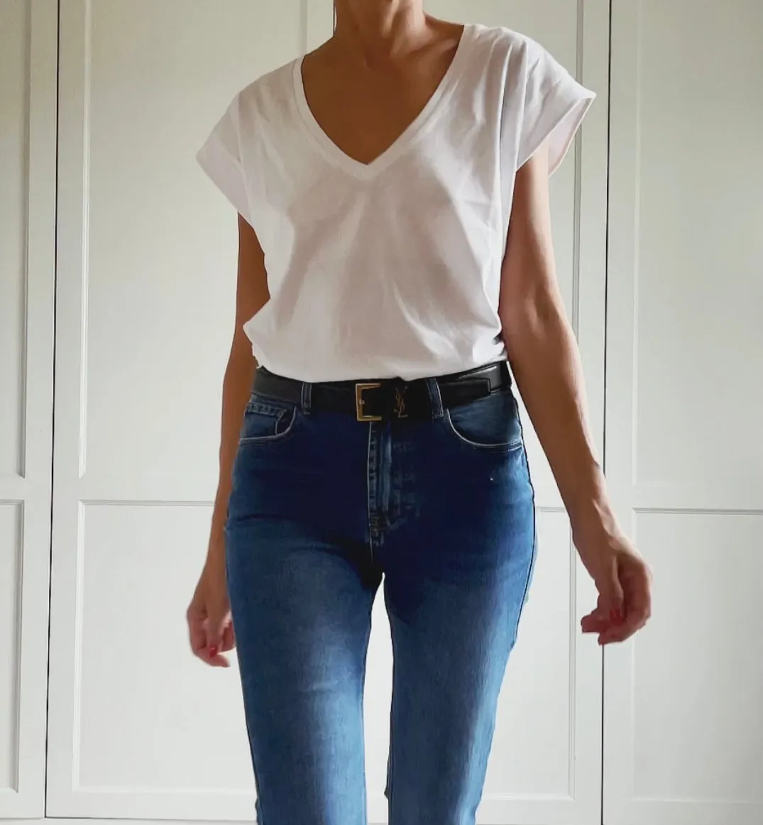 T-SHIRT V-NECK - WHITE