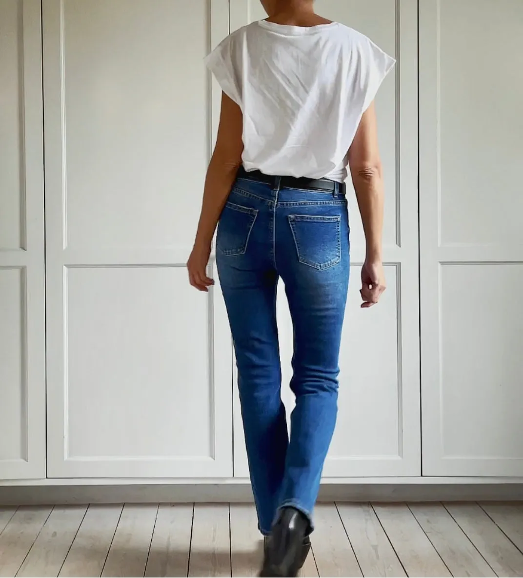 T-SHIRT V-NECK - WHITE